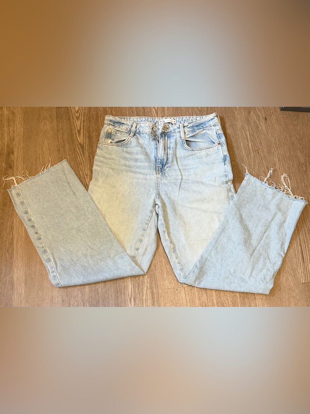 Zara Light Wash Mom-Fit Straight Leg Jeans, Size 8